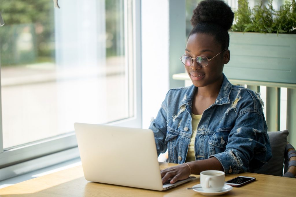 Poiesis está com inscrições abertas para cursos gratuitos