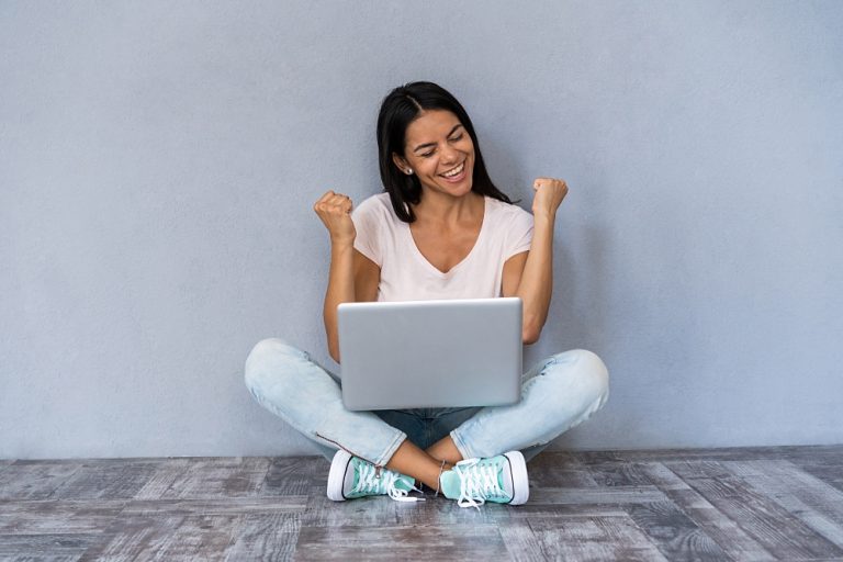 MEC anuncia internet gratuita para estudantes de baixa renda