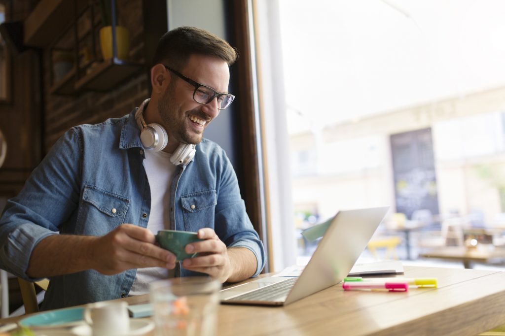 Você sabe o que é um profissional freelancer? Entenda.