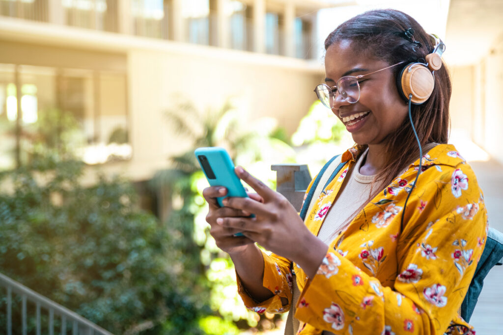 O Amarelinho indica: 5 podcasts sobre o mercado de trabalho