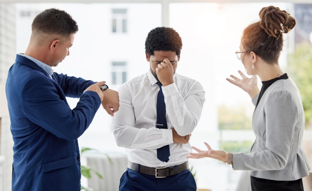 Aprenda a falar sobre discriminação no trabalho