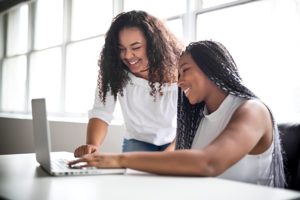 Curso gratuito para jovens do ensino médio é oferecido pelo Instituto Ser+