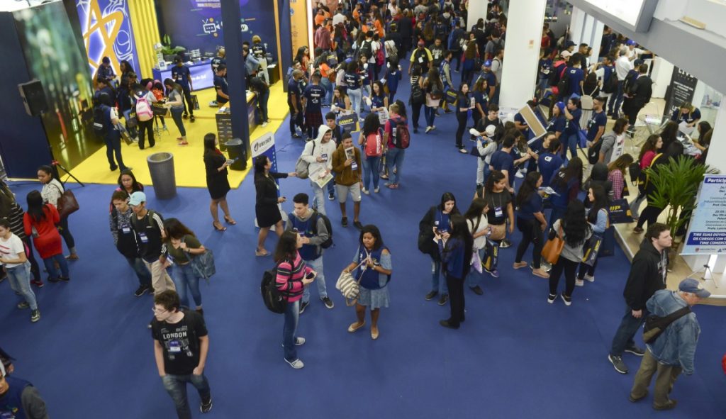 Expo CIEE terá 40 mil vagas para estagiários e aprendizes