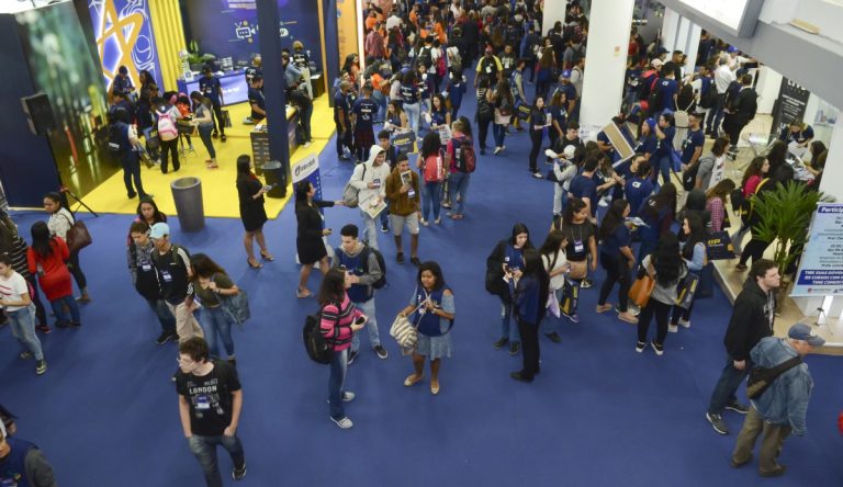 Expo CIEE terá 40 mil vagas para estagiários e aprendizes