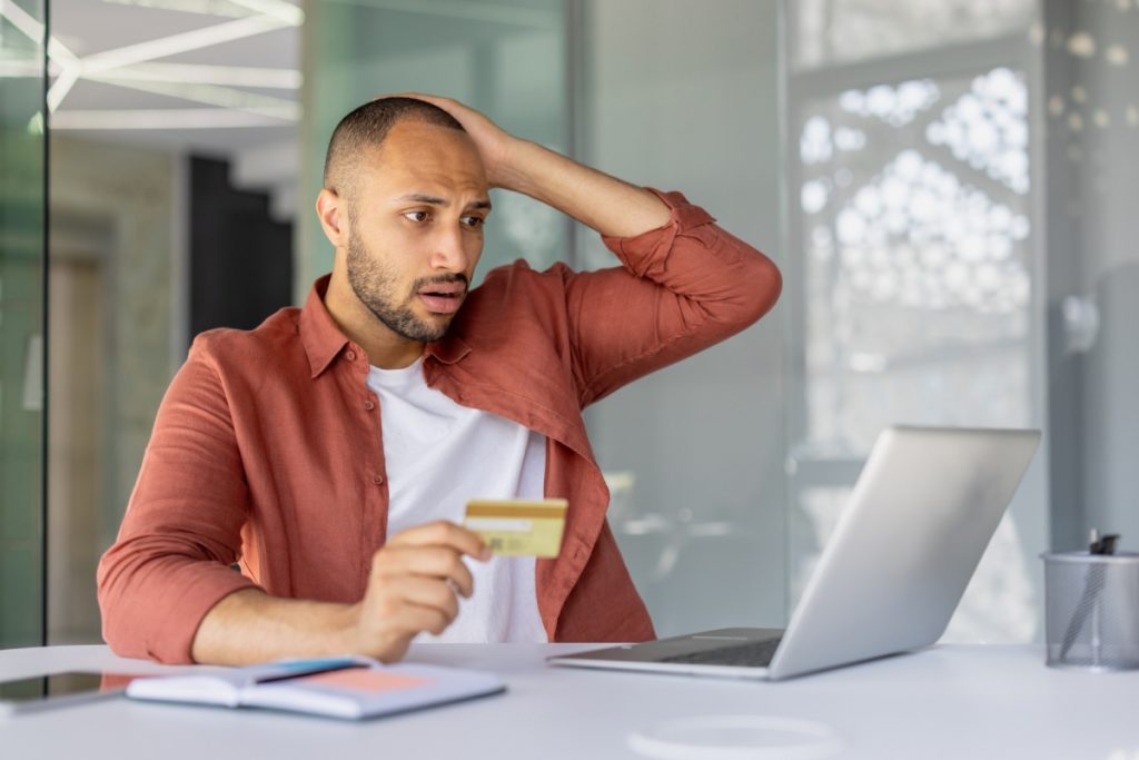 Consumidores podem renegociar dívidas com até 99% de desconto