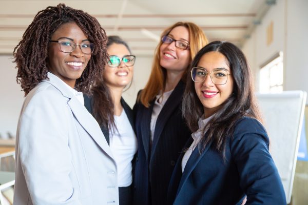 Avanços e desafios das mulheres no mercado de trabalho