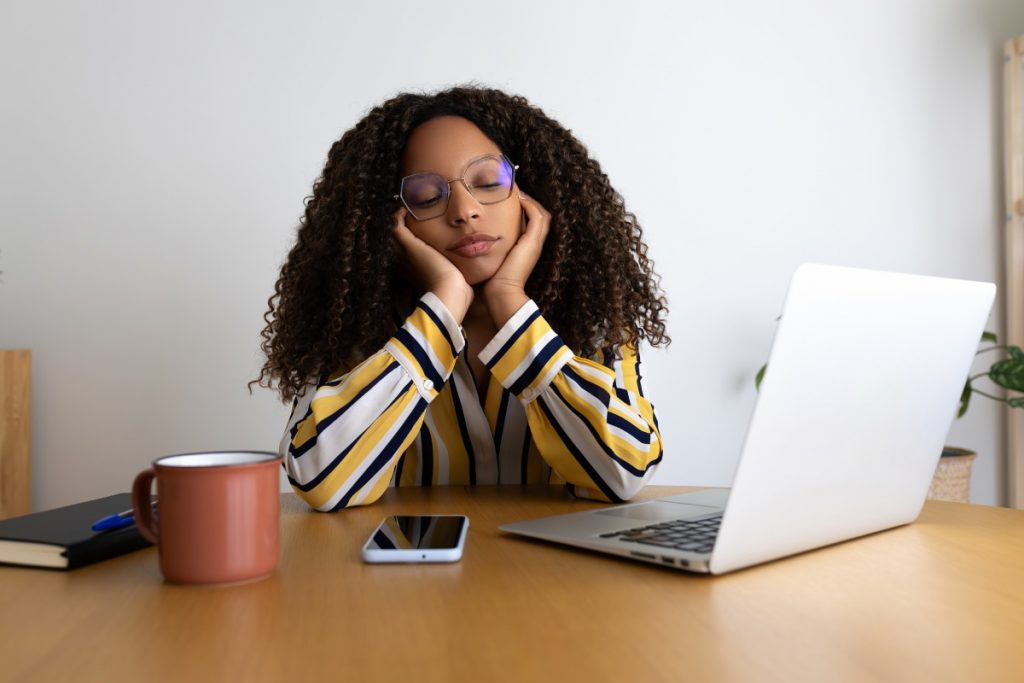 Desemprego entre os jovens segue elevado e preocupa especialistas