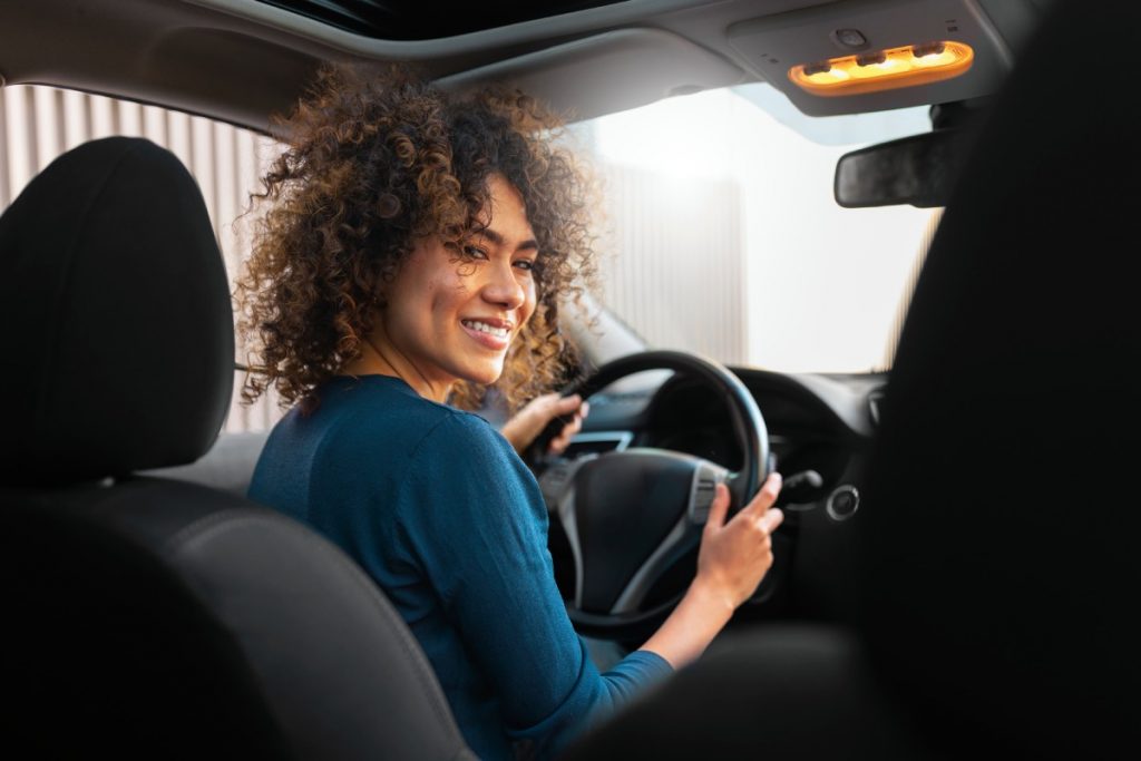 Mercado para mulheres como motorista de aplicativo deve crescer até 2029