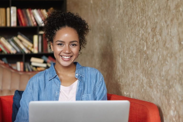 Inscrições abertas para cursos livres e técnicos gratuitos do Senac EAD