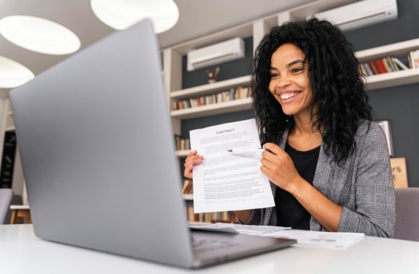 Procurando emprego? Aprenda a se candidatar com segurança