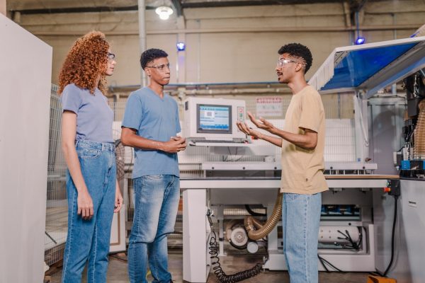 Cursos profissionalizantes em alta impulsionam nova fase do mercado de trabalho