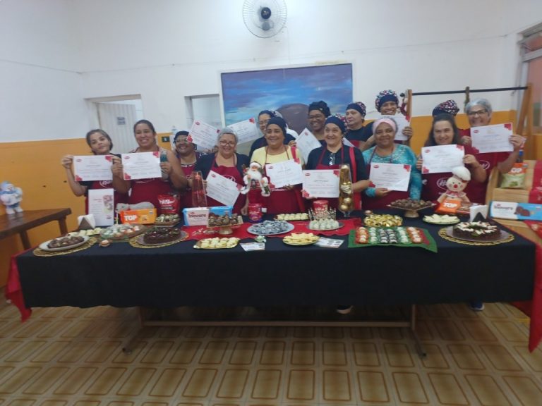 Organização oferece cursos gratuitos para jovens e adultos