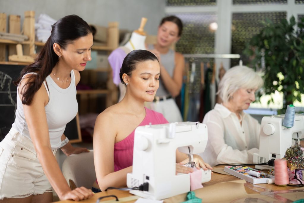 Cursos gratuitos para mulheres ajudam a ampliar oportunidades no mercado de trabalho