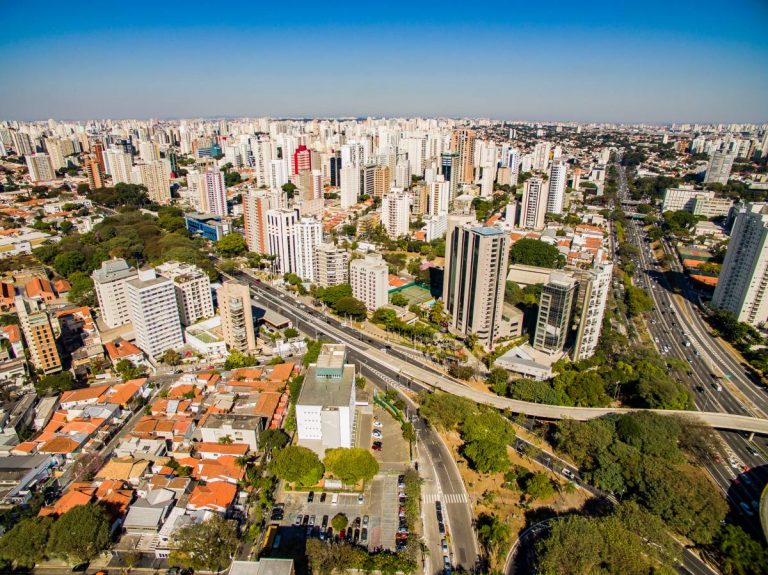 Bairros de São Paulo registram alta demanda de serviços e aquecem contratações