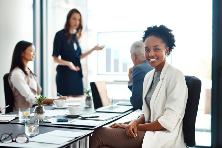 Estágio é caminho importante para jovens ingressarem no mercado de trabalho
