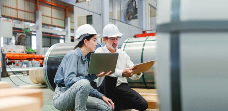Jovens preferem CLT, mas querem flexibilidade no setor industrial, indica estudo
