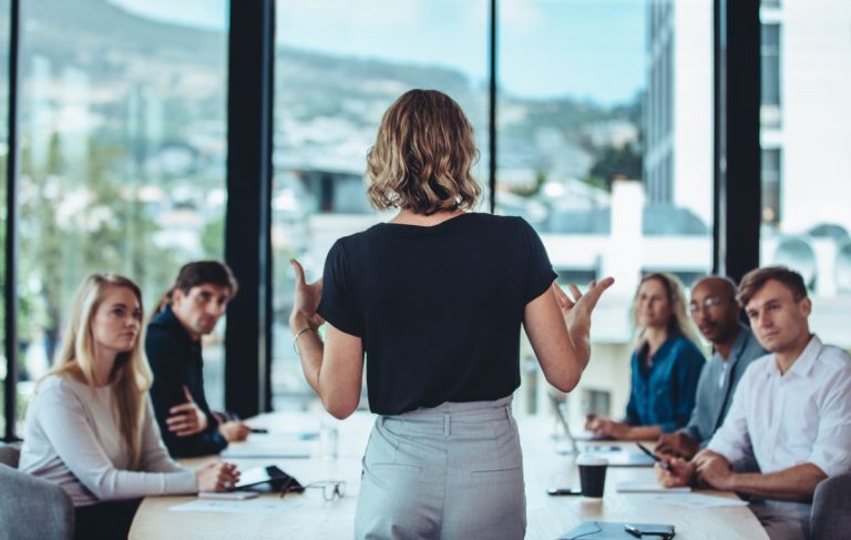 Tipos de liderança: por que empresas buscam profissionais com essa habilidade desde o início da carreira?